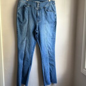 Free People We The Free CRVY Blue Denim High Rise Bootcut Raw Hem Jeans Size 35